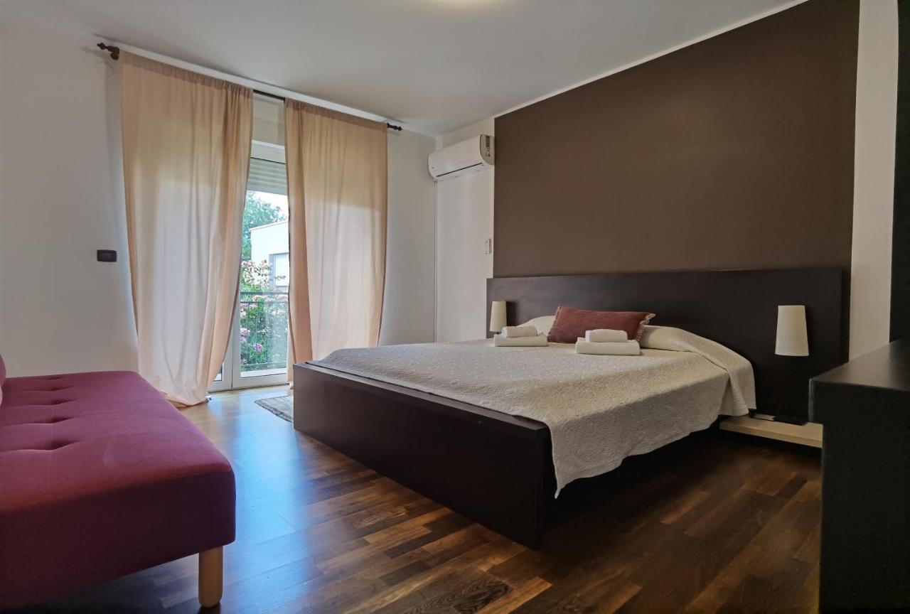 Pine And Lime Apartments Pula Exterior foto